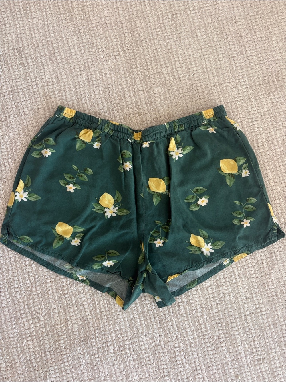 Lemon sleep shorts